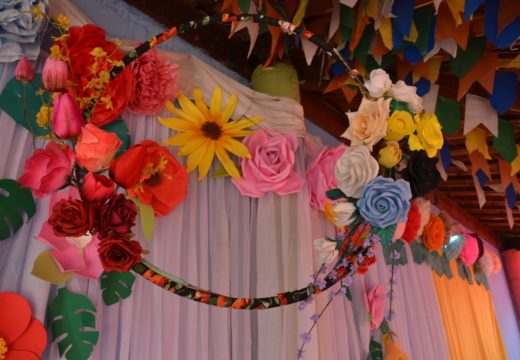 “Primavera no Mercado”: Programação, que reúne expositores de plantas e artesanato, continua até domingo (29); evento é aberto à população