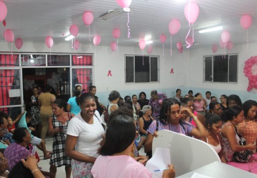 Corujão da Saúde: com ampla participação popular, ação em Alagoinhas Velha levou atendimentos médicos, odontológicos e serviços de beleza às mulheres