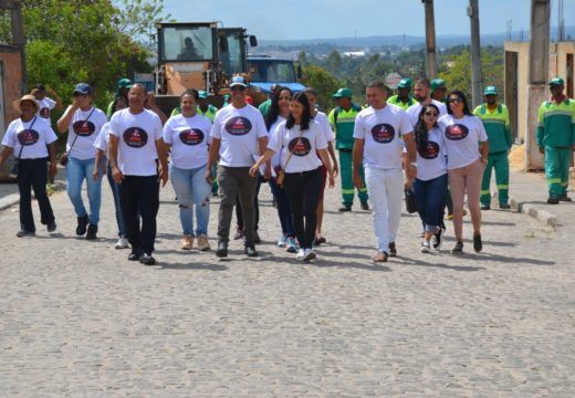 Em parceria com as associações de bairro, Prefeitura reúne força-tarefa e promove mutirão de combate à Dengue