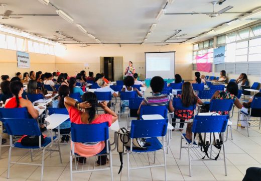 Qualidade de ensino na rede pública: Diretores, vice-diretores e coordenadores de escolas municipais participam de formação do programa “Educar pra Valer”
