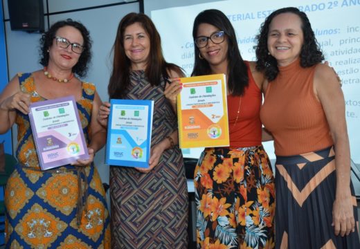 Ensino de qualidade na rede municipal: professores participam de formação do programa “Educar pra Valer”