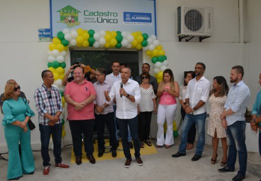 Inauguração de novo espaço para atendimento do CadÚnico/Bolsa Família fortalece assistência social em Alagoinhas
