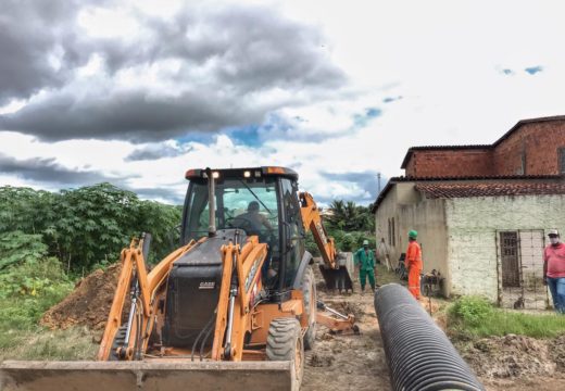 DRENAGEM URBANA E PAVIMENTAÇÃO: Prefeitura inicia obra de requalificação da Avenida da Leste