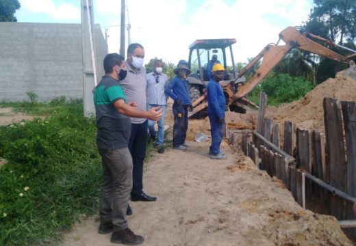 Diretor geral do SAAE visita obras em andamento nesta sexta-feira (19)