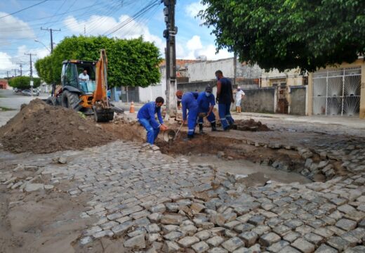 Rompimento de rede afeta abastecimento de água; confira as localidades