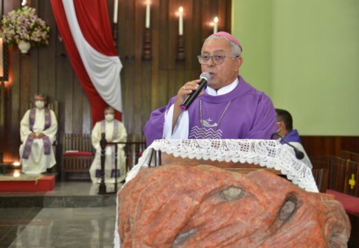 Alagoinhas se despede do bispo Dom Paulo Romeu
