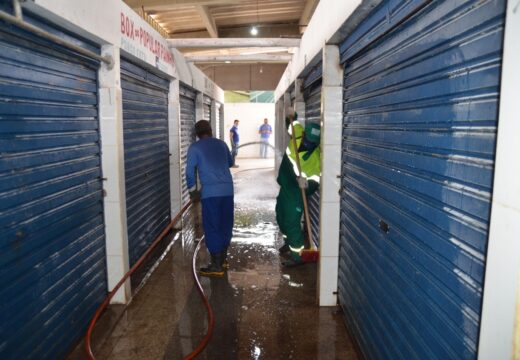 Faxinaço marca início de projeto que vai trazer melhorias à Central de Abastecimento