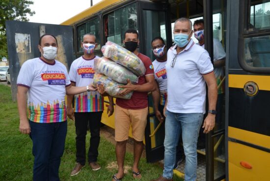 Entrega de cestas básicas aos 13 mil estudantes da Rede Municipal de Ensino reinicia-se na segunda-feira (19)
