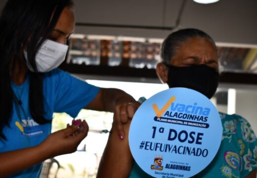 Vacinação contra a Covid-19 em Alagoinhas alcança dois novos públicos prioritários nesta terça (4)
