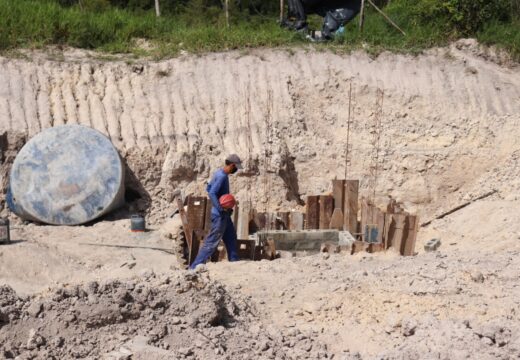 PAC 1: executando túnel às margens da BR-110, SAAE avança com obra de esgotamento sanitário