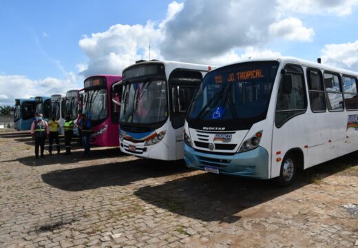 Em caráter emergencial, nova empresa de transporte coletivo começa a operar nesta segunda-feira (21)