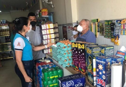SAAE REALIZA AÇÃO INFORMATIVA SOBRE O AVANÇAR CIDADES NO CENTRO DE ALAGOINHAS