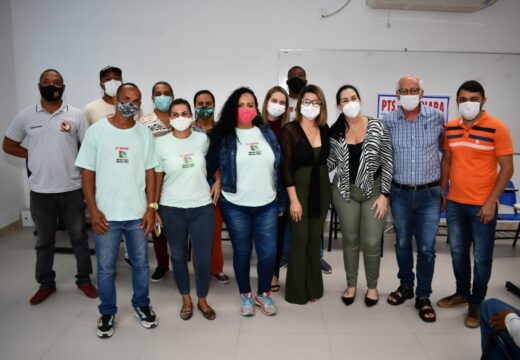 Participantes do curso de empilhadeira oferecido pela Prefeitura de Alagoinhas são certificados