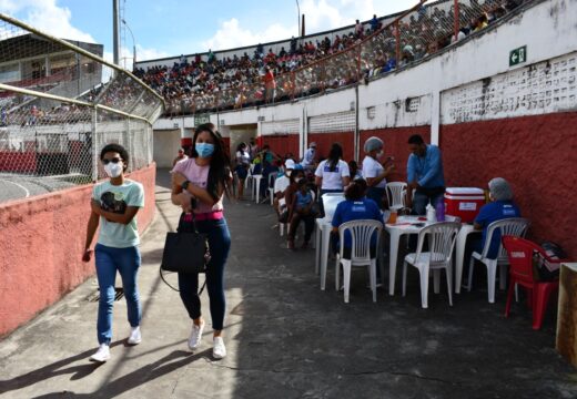 Vacinação Covid-19: confira o público desta quarta (18)