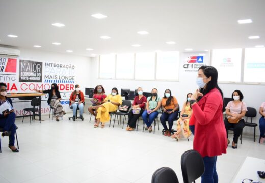 Agenda unificada do Agosto Lilás realiza eleição do COMDEDIM e ações de geração de renda para mulheres vítimas de violência