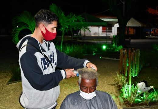 Acolhimento, afeto e serviços prestados pela Prefeitura de Alagoinhas no encerramento da programação pelo Dia Nacional de Luta da População em Situação de Rua