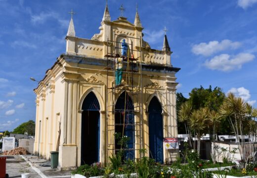 Patrimônio histórico-cultural de Alagoinhas, a capela do Cemitério Jardim da Saudade passa por reforma