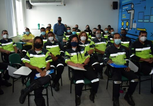Agentes de trânsito de Alagoinhas passam por curso de atualização