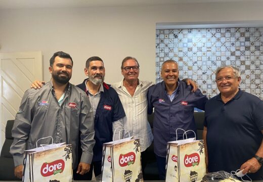 Prefeito Joaquim Neto e presidente da Dore Refrigerantes assinam protocolo de intenções