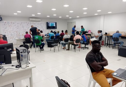 SEDUC promove capacitação pioneira no estado para os motoristas do Transporte Escolar