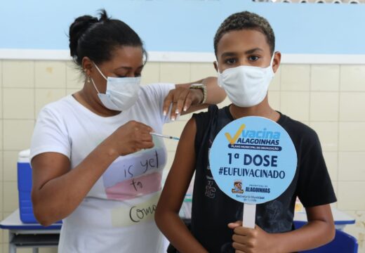 Segunda-feira (07) tem vacinação com a primeira dose para pessoas com 12 anos ou mais