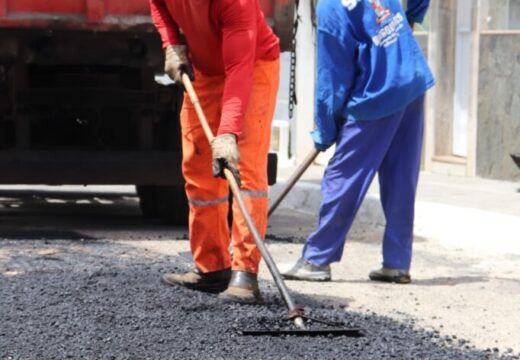 Operação Tapa-Buraco promove recomposição asfáltica nas ruas do município