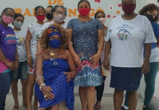 Oficinas de Trança Nagô são oferecidas nos CRAS e CIAS pela Prefeitura de Alagoinhas
