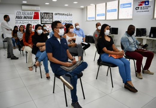 Prefeito Joaquim Neto dá posse a mais 15 aprovados em concurso