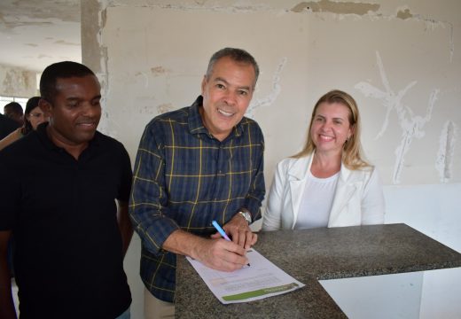 Ordens de serviços para requalificação de unidades de saúde são assinadas em Alagoinhas