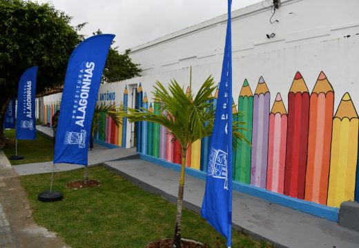 Prefeitura reinaugura a primeira creche do município totalmente requalificada