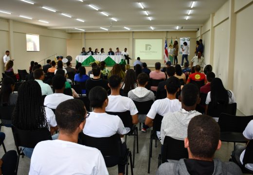 Eu Me Protejo: Defensoria pública e SEDUC lançam cartilha contra racismo e abuso infantil