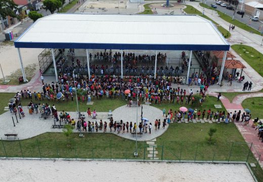 Cadastramento de famílias para recebimento de cestas natalinas segue até quinta-feira (14)