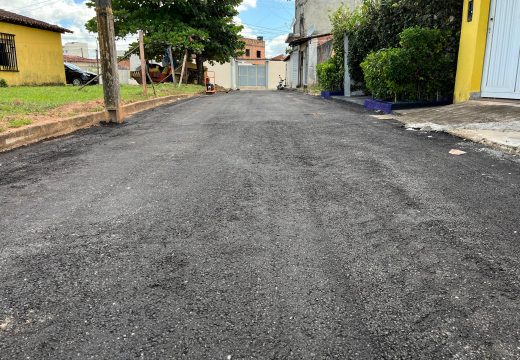 Pavimentação: mais duas alamedas do conjunto Alagoinhas IV são asfaltadas