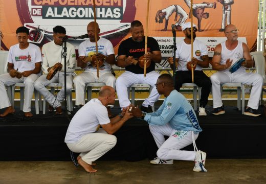 Roda de Capoeiragem celebra inclusão de capoeira nas escolas municipais