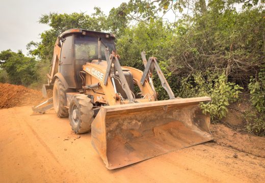 SAAE de Alagoinhas leva água para a comunidade de Estiva