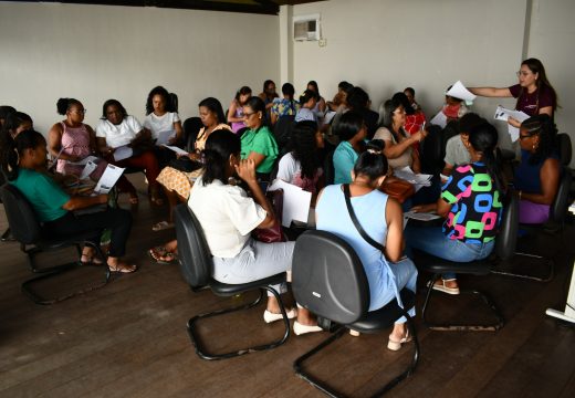 Coordenadores e professores participam da formação do “Aprendeaê Alagoinhas”