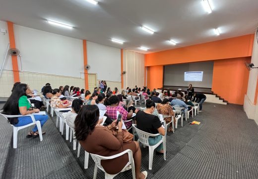 Aprendeaê nas Férias: Projeto é apresentado aos diretores da Rede Municipal de Ensino em reunião no CETEP