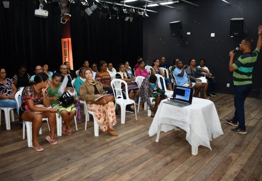 12ª Pré-Conferência de Assistência Social mobiliza usuários do CRAS Praça do CEU