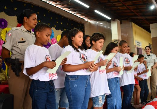 Proerd forma 345 alunos em Alagoinhas