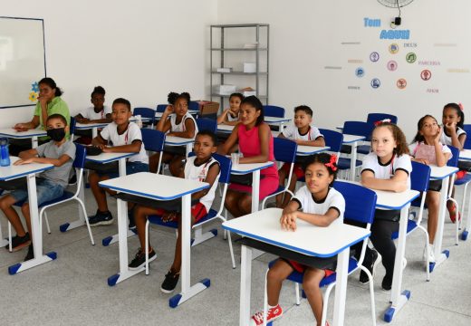 Prefeitura de Alagoinhas inicia projeto “Aprendeaê nas Férias” para apoio escolar de alunos dos 2º e 5º anos
