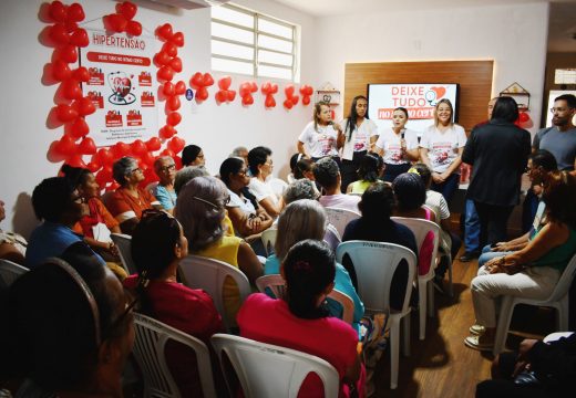 Prefeitura de Alagoinhas realiza ação de saúde voltada a idosos com hipertensão e diabetes no CCPI