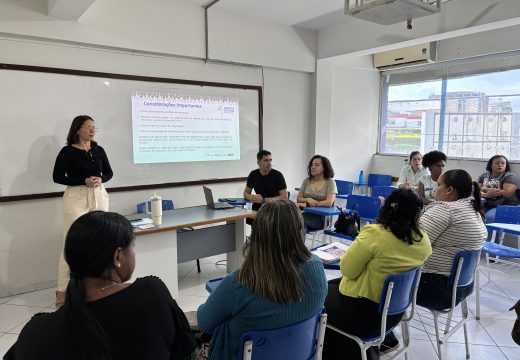 Profissionais de enfermagem participam de capacitação em Imunização