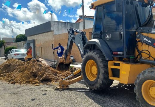 Prefeitura realiza serviços de drenagem na Marechal, Inocoop I, Thompson Flores e Urbis do Petrolar