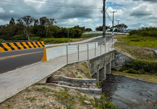 Prefeito Gustavo Carmo visita obras em locais danificados pela chuva