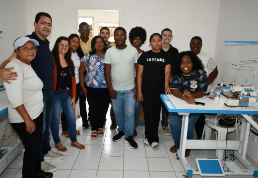 Curso de corte e costura forma profissionais para nova fábrica da Pion-G Nordeste em Alagoinhas
