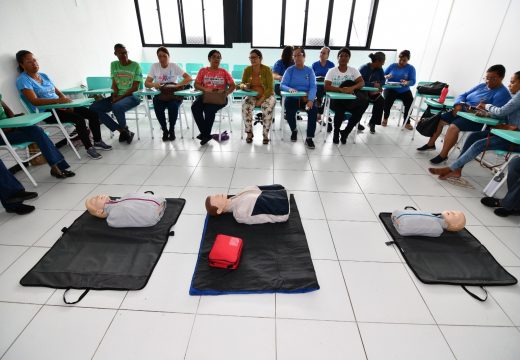 Agentes comunitários de saúde de Alagoinhas participam de formação em primeiros socorros