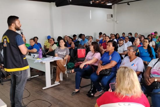 Agentes comunitários de saúde participam de curso sobre combate a arboviroses