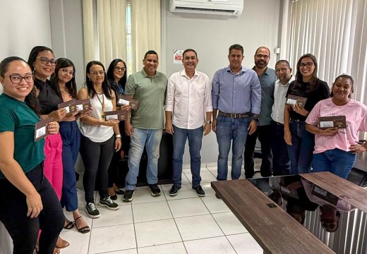 Em ação inédita, Gestão Municipal inicia entrega do Auxílio Natalino aos servidores