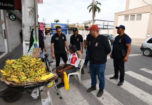 Operação regulariza comércio informal e organiza Centro da cidade para o mês de dezembro