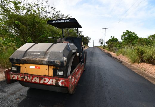 Estrada que liga o Papagaio 2 à BA 504 é asfaltada